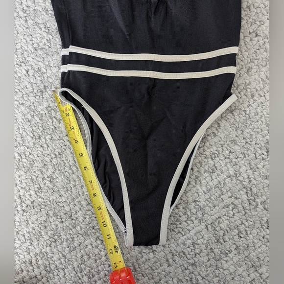 Jantzen Womens Swim/Bathing Suit With High-Cut Legs & Low Open Back - Picture 14 of 15